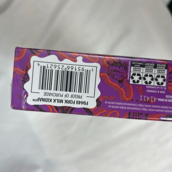 Fork Milk Kidnap Adult Party Game by Hasbro – New Sealed – Funny Card Game 17+ - Picture 3 of 6